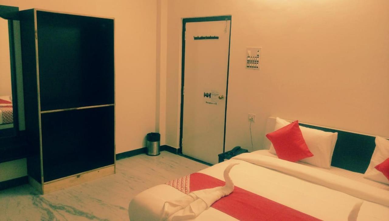 Hotel Rajkamal International Udaipur Ngoại thất bức ảnh